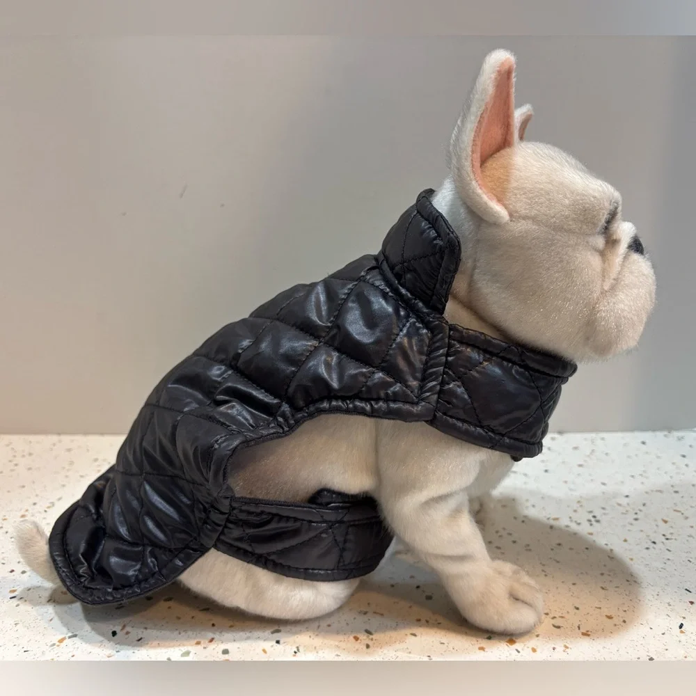 Quilted Black Dog Jacket Size Small‎